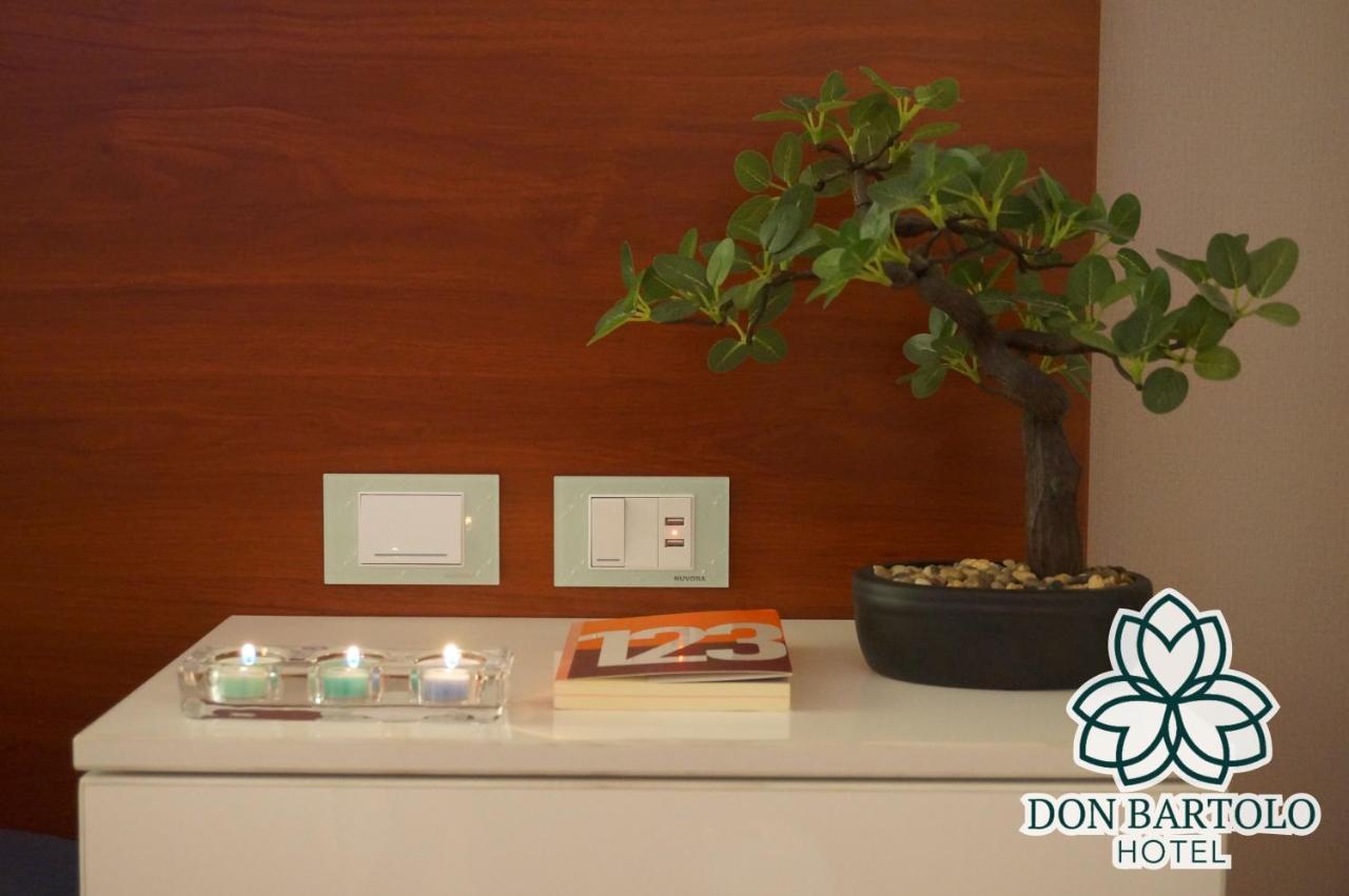 Hotel Don Bartolo Espinar Dış mekan fotoğraf