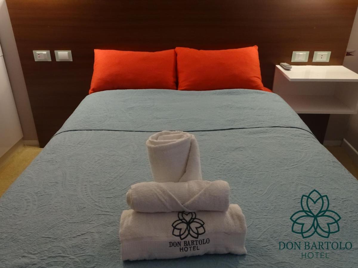 Hotel Don Bartolo Espinar Dış mekan fotoğraf