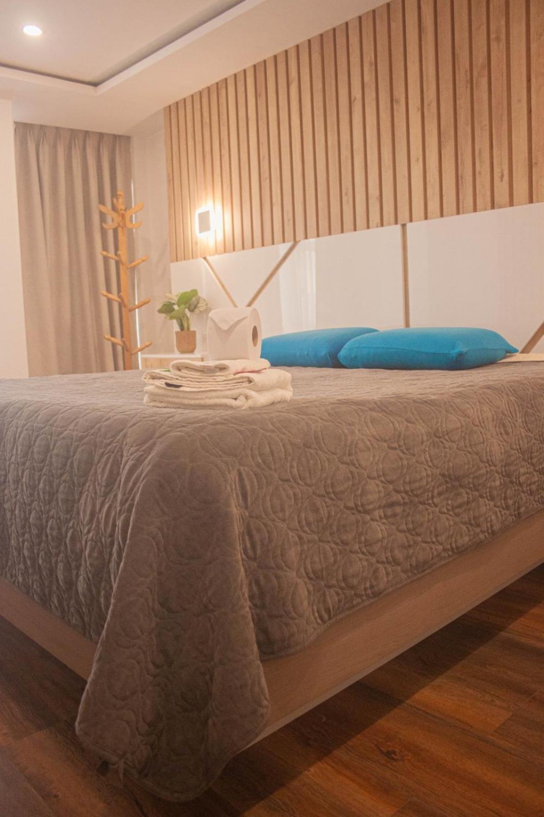 Hotel Don Bartolo Espinar Dış mekan fotoğraf